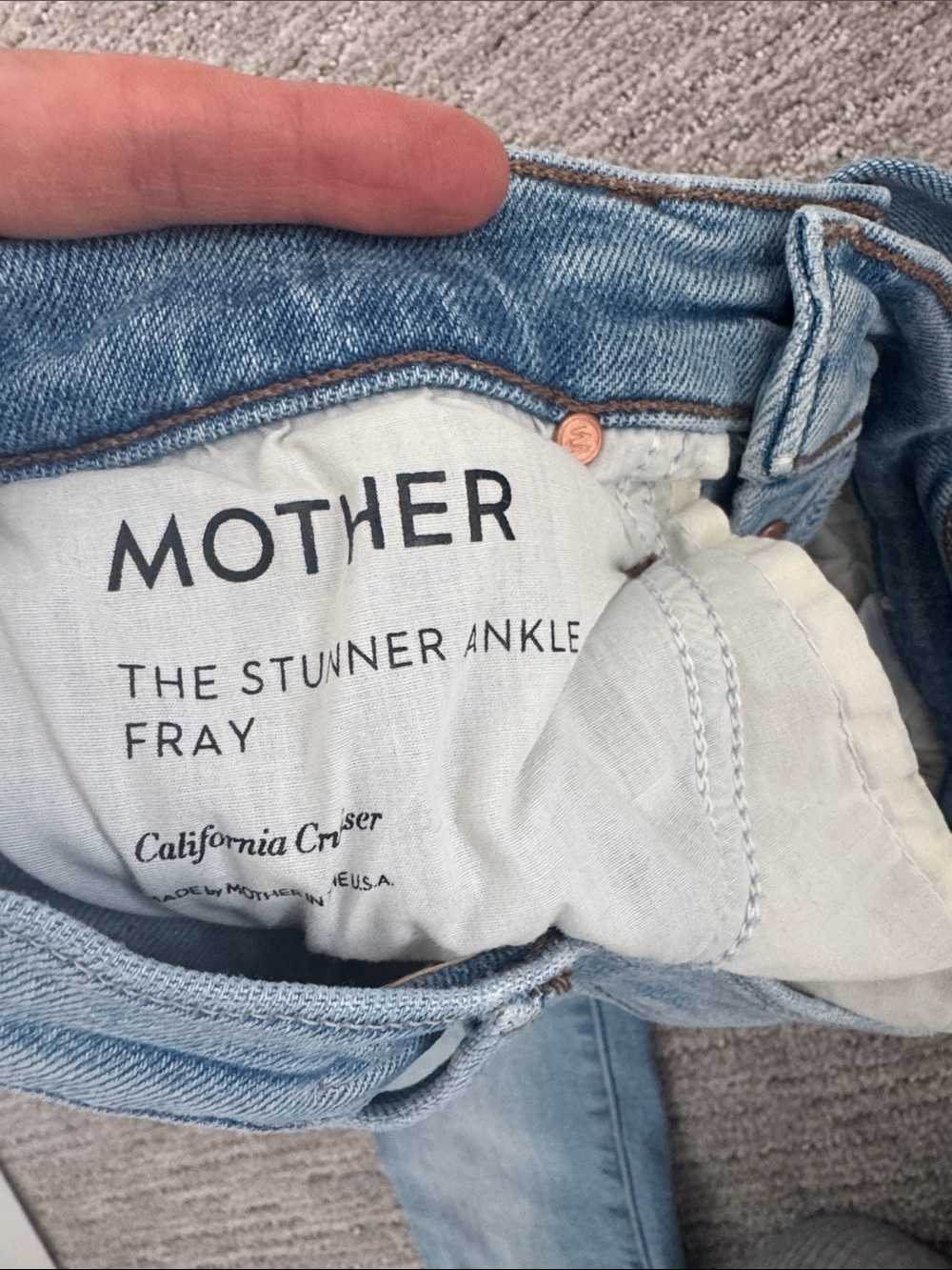 MOTHER The Stunner Ankle Fray Jeans - Picture 5 of 10